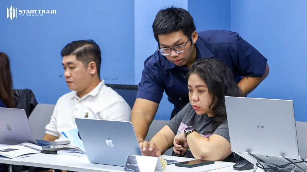 Học viên tham gia đào tạo tại trung tâm Starttrain