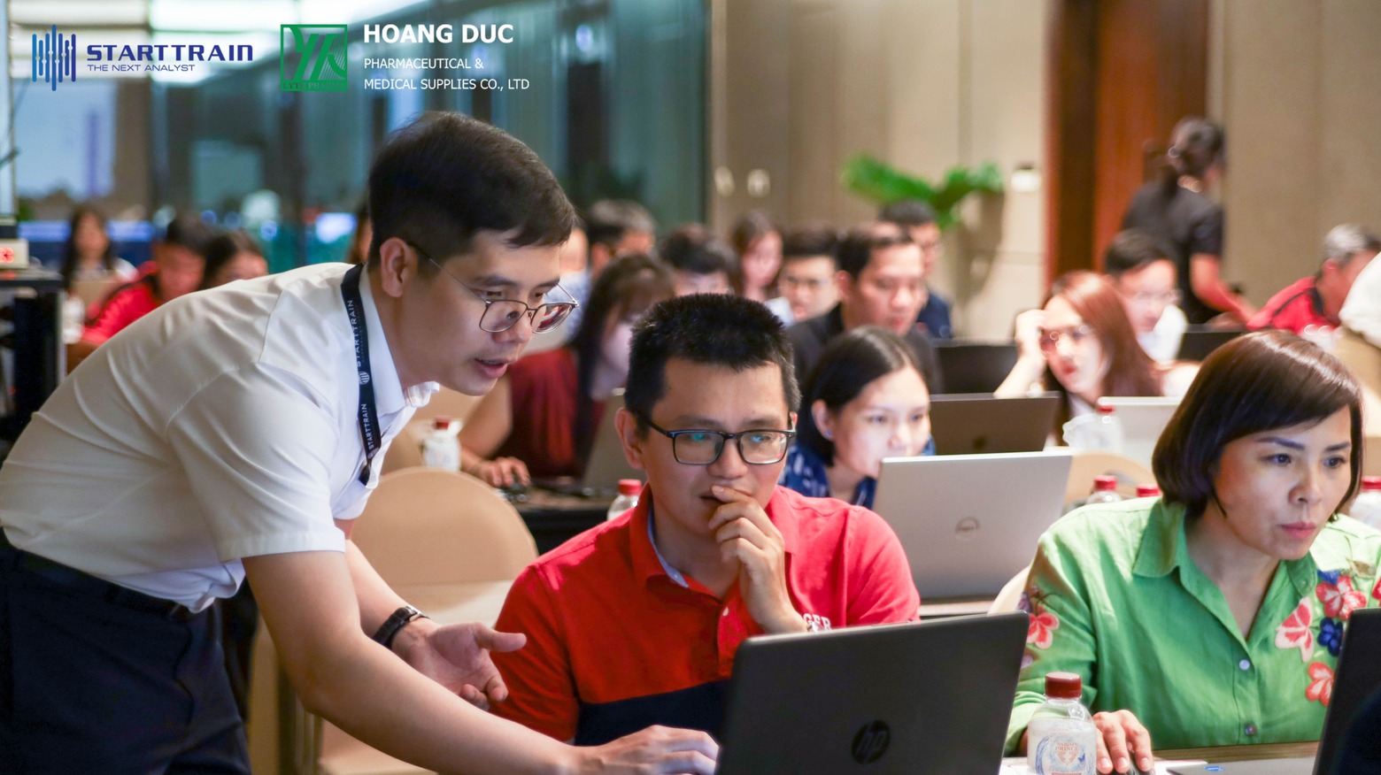 Đào tạo doanh nghiệp: Starttrain & Dược Phẩm Hoàng Đức