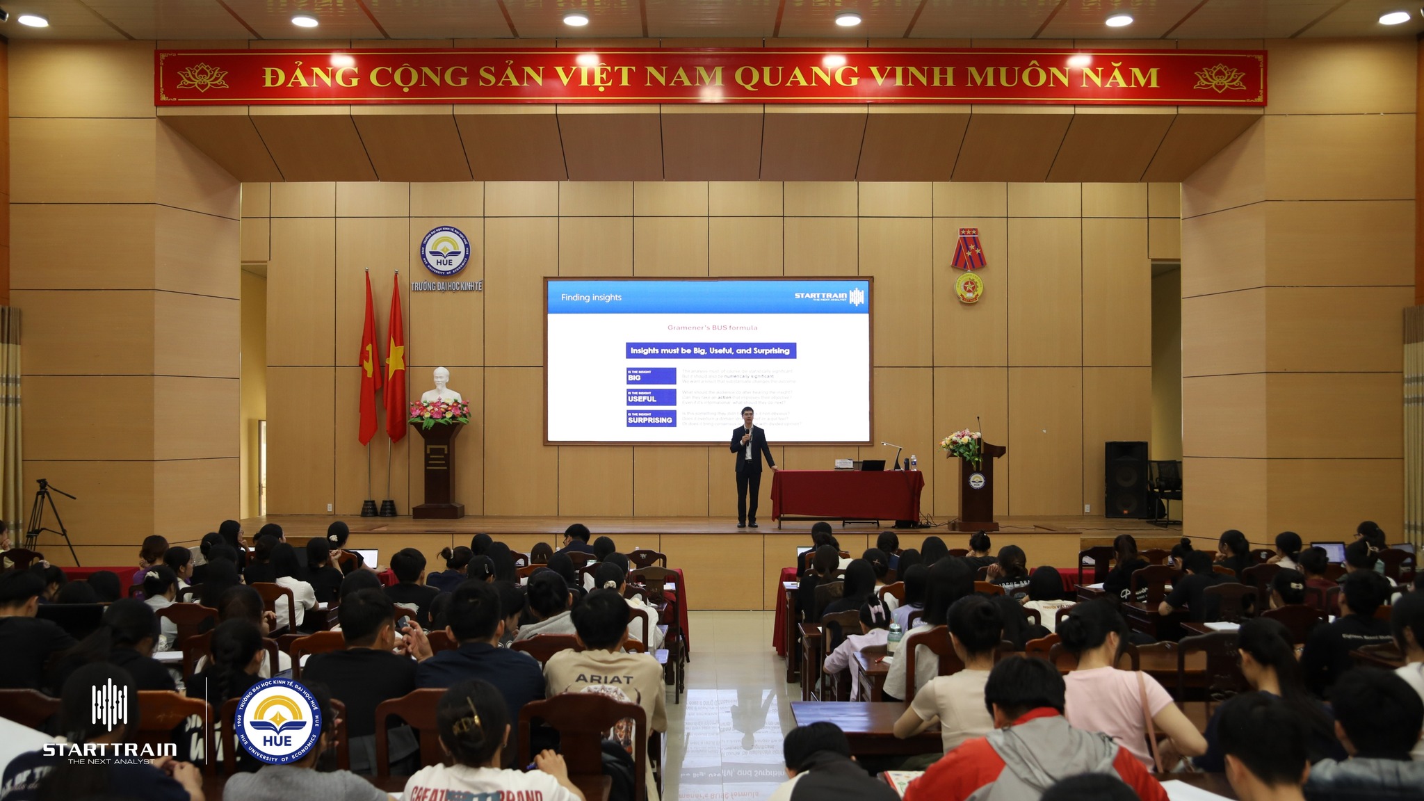 đại học Kinh Tế Huế