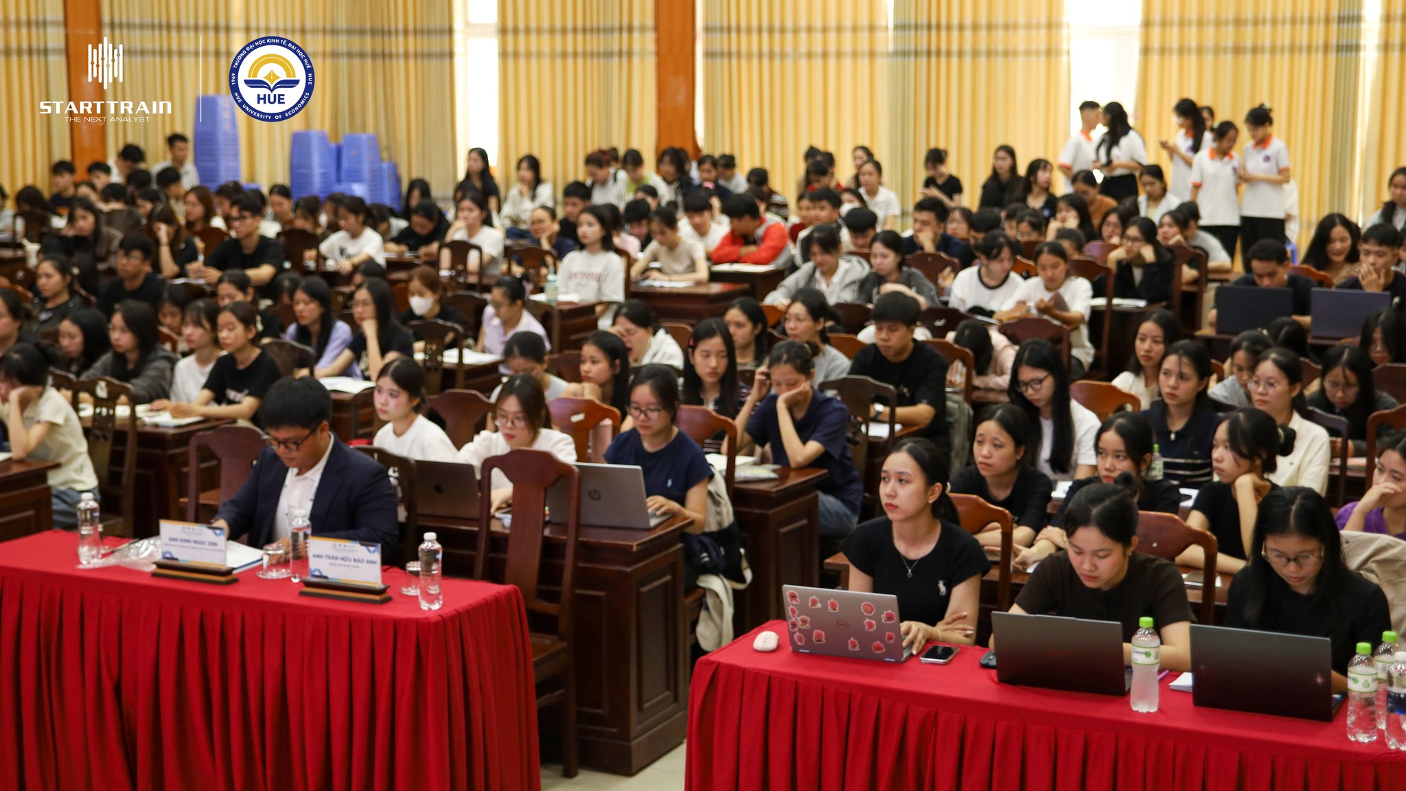 đại học Kinh Tế Huế