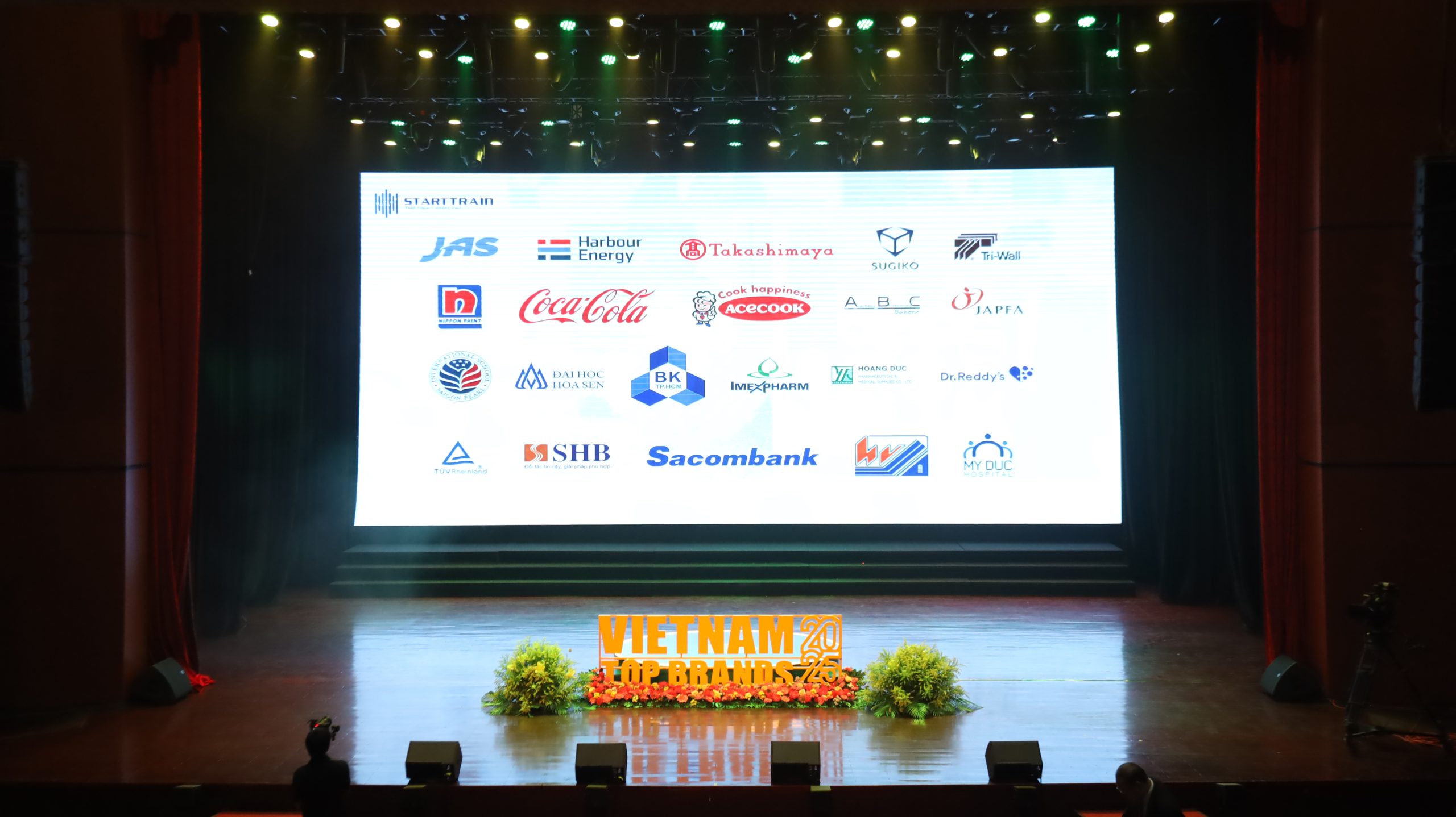 TOP THƯƠNG HIỆU HÀNG ĐẦU VIỆT NAM 2025