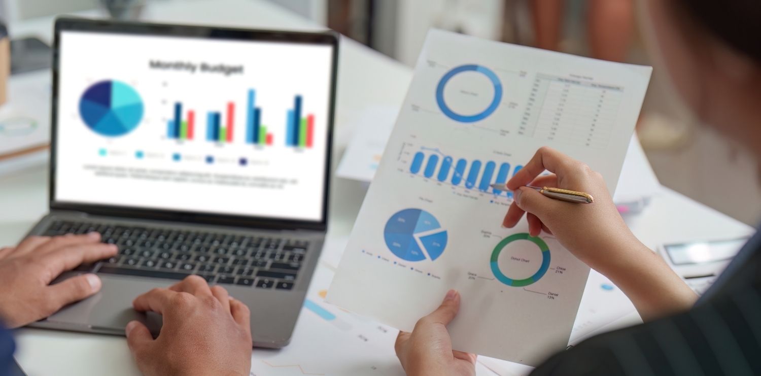 Số h&oacute;a b&aacute;o c&aacute;o v&agrave; điều chỉnh kế hoạch định kỳ