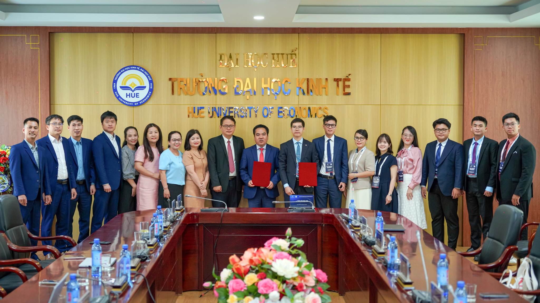 Sự đồng hành từ Ban Giám hiệu và đội ngũ giảng viên nòng cốt của Đại học Huế