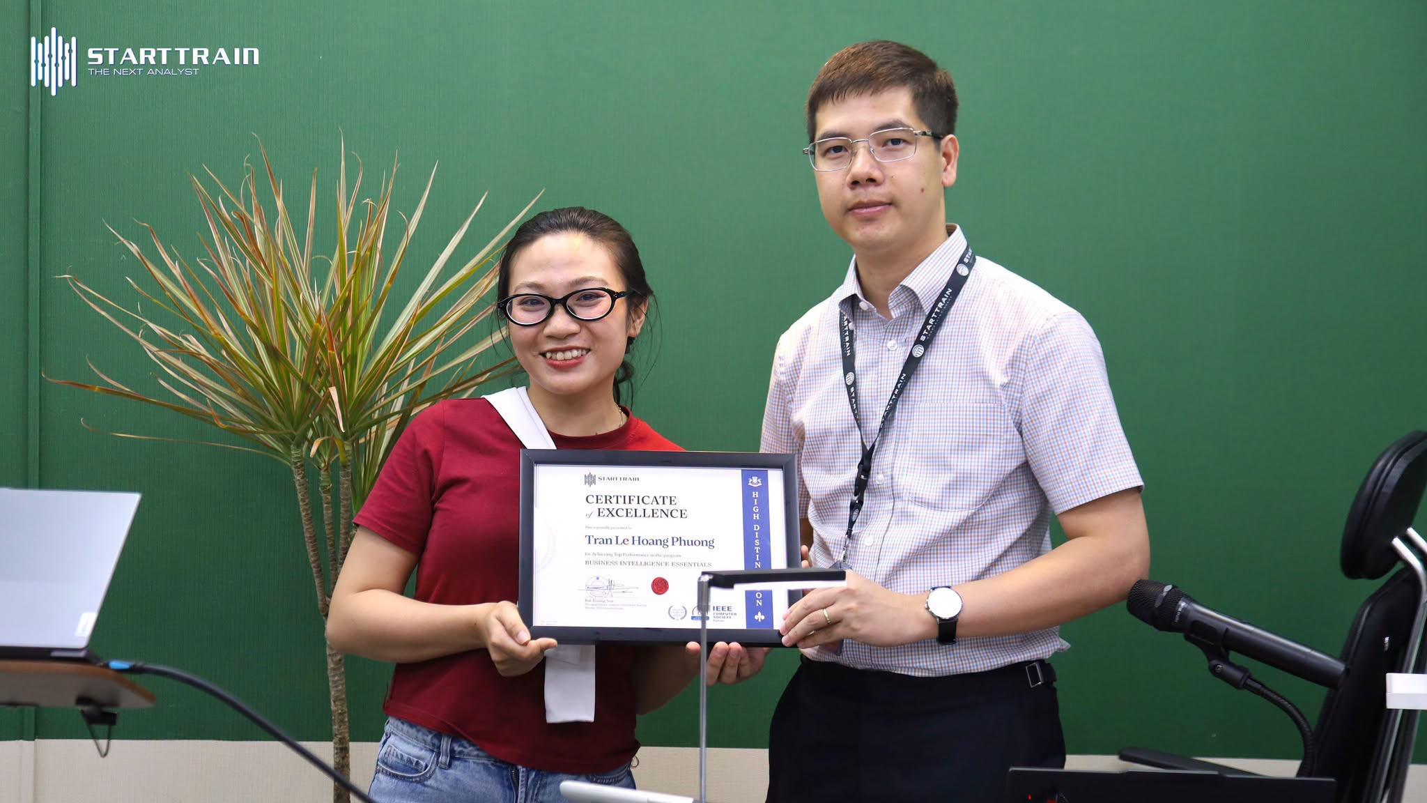 Top Performance của lớp BIE097