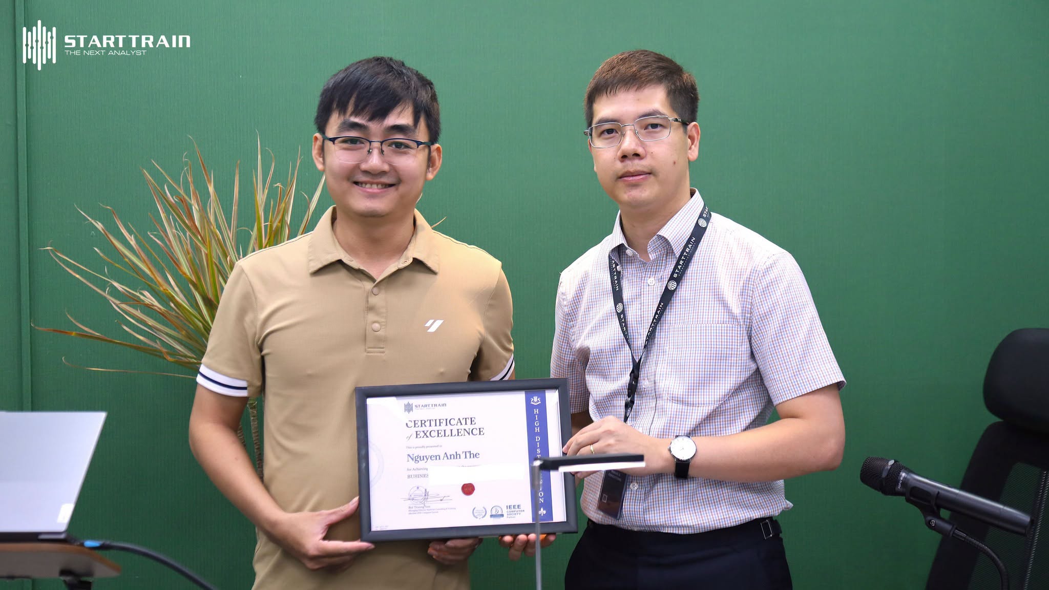 Top Performance của lớp BIE097