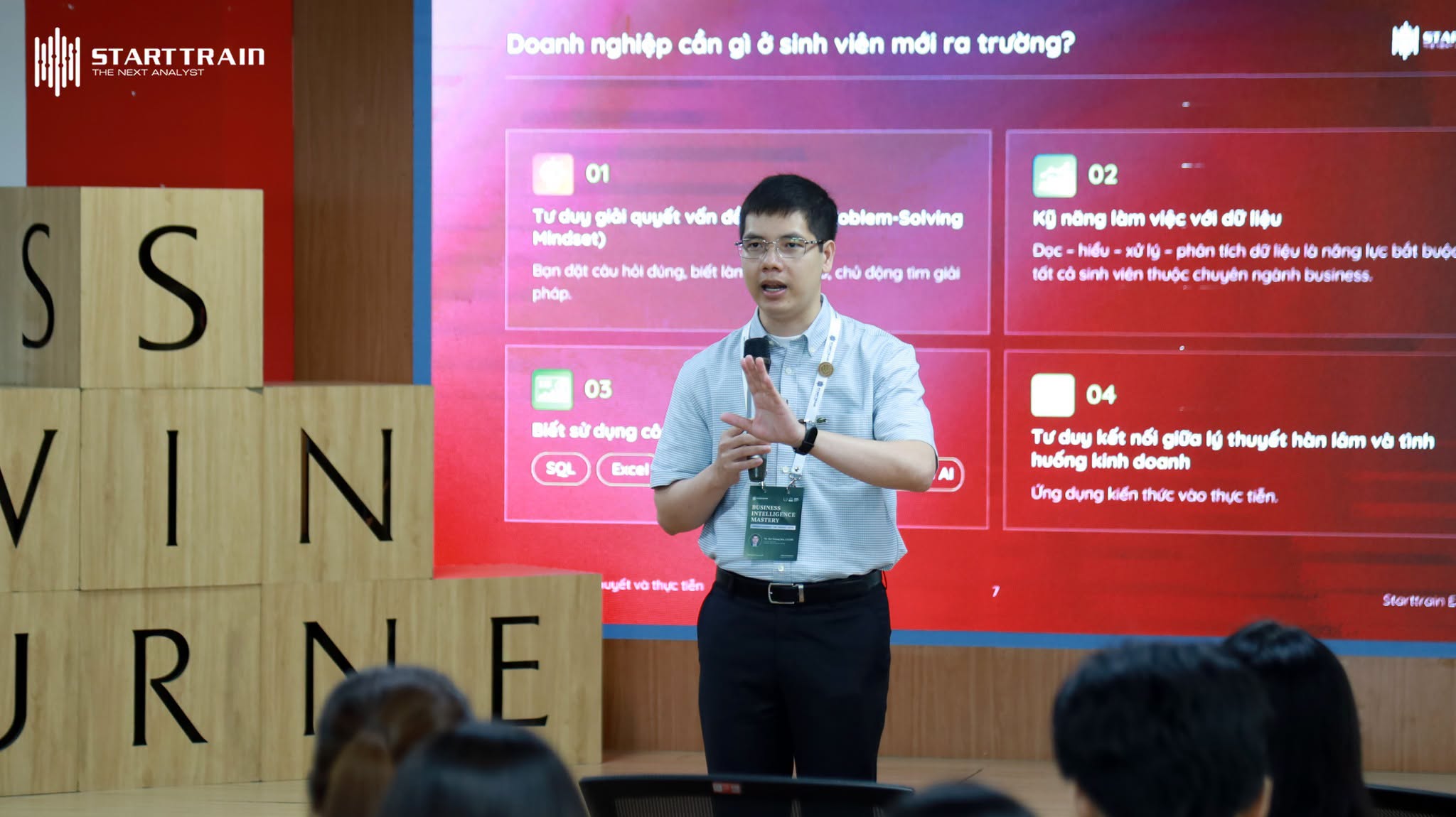 tổ chức seminar tại Swinburne University